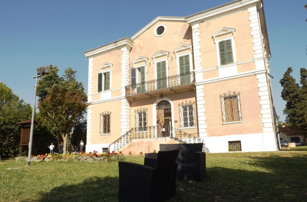 Tenuta Villa Colle Sereno Montemarciano Eksteriør billede
